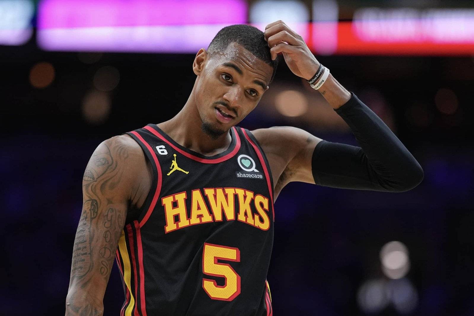 九游电竞投注平台湖人不断突破！，穆雷连续五场比赛得分超过领先优势明显上演精彩一战的简单介绍