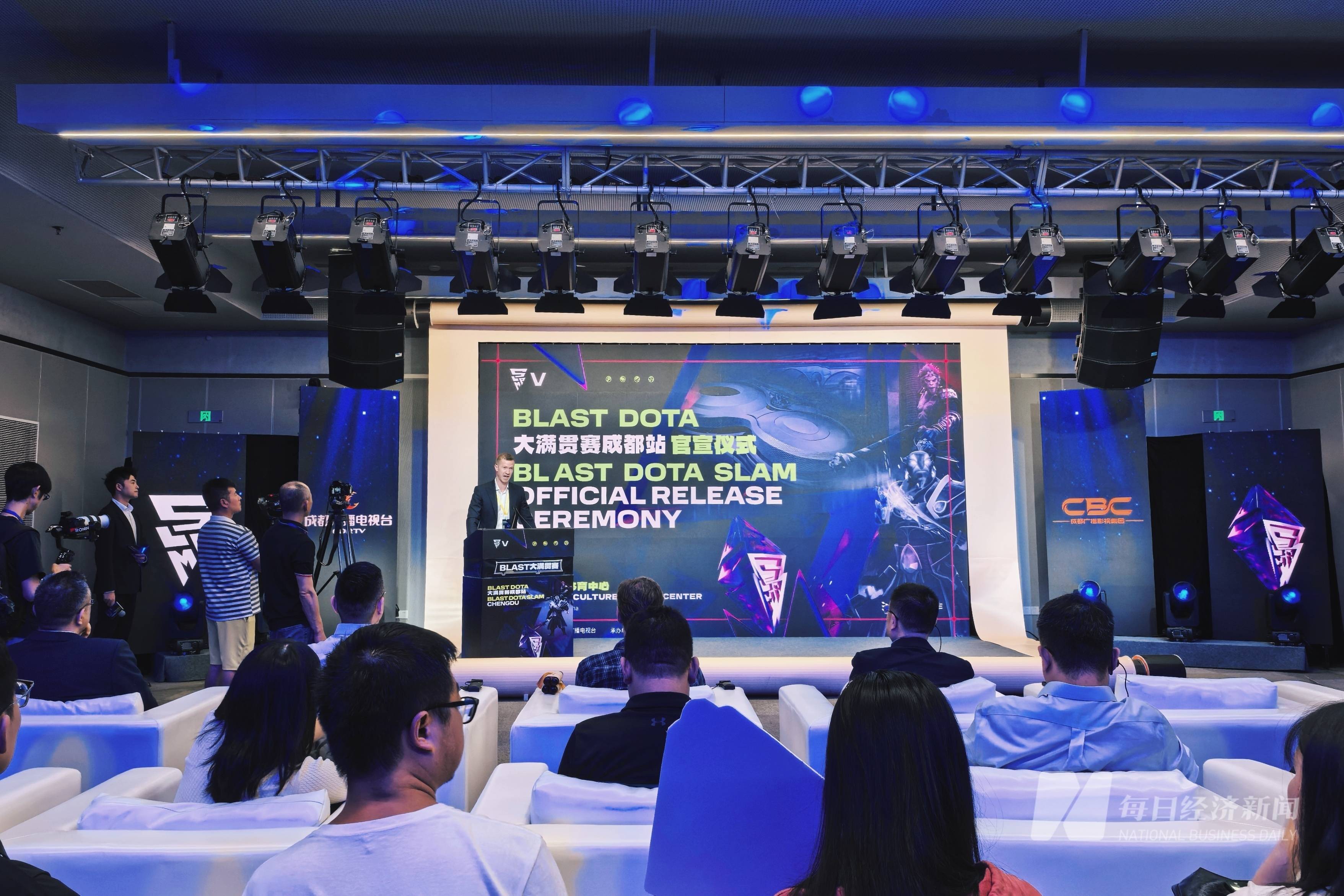 九游娱乐APP下载詹姆斯赛事官方发布败北新规，利物浦争议不断！的简单介绍